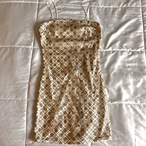 PrettyLittleThing White & Gold Body-con Dress